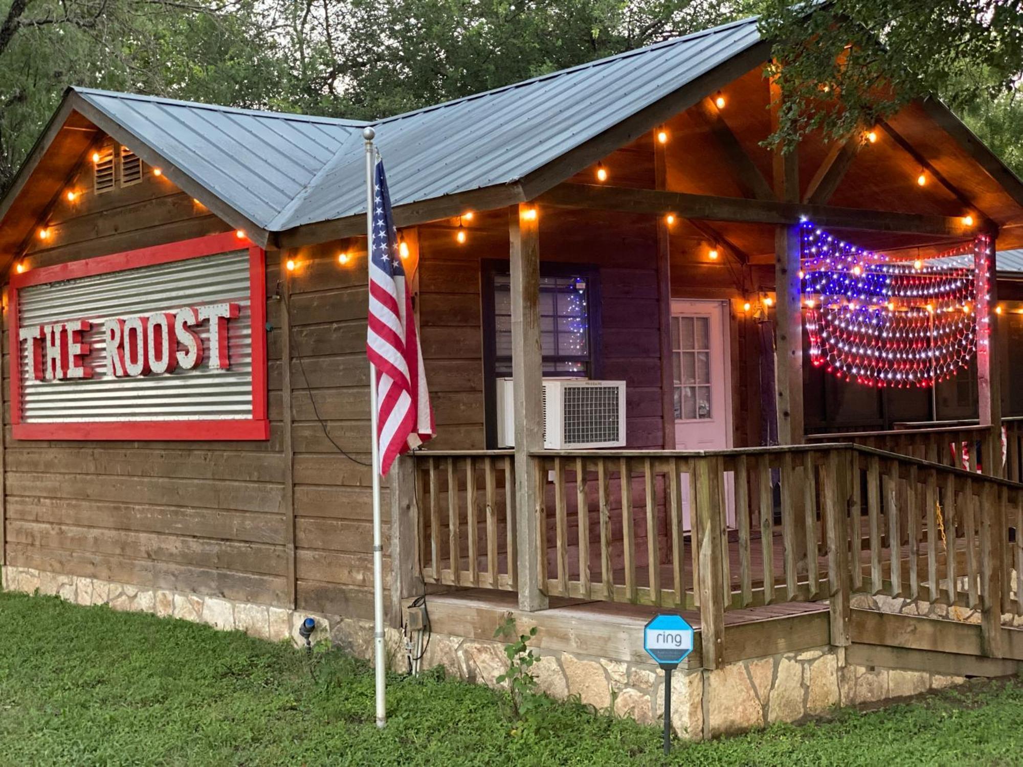 Bunk House The Roost Lakehills